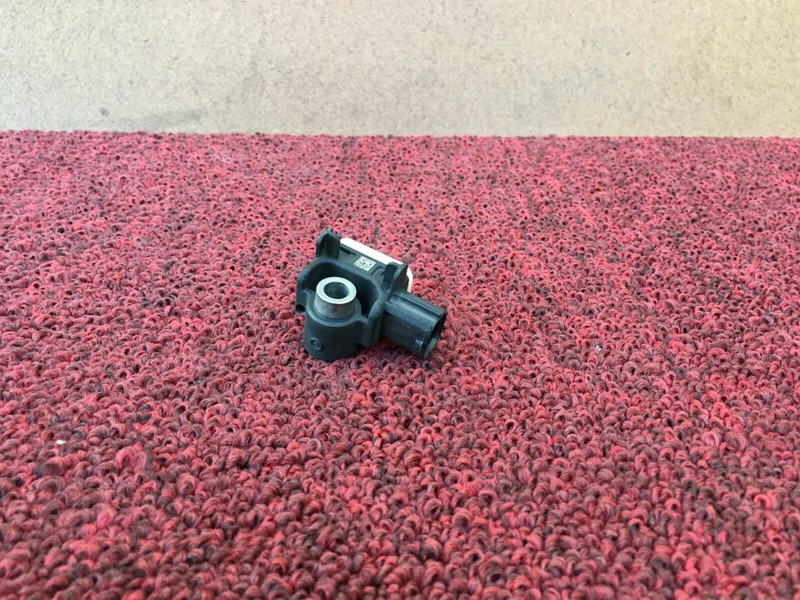 INFINITI Q50 2014-2017 OEM FRONT RADIATOR SUPPORT SENSOR ASSEMBLY