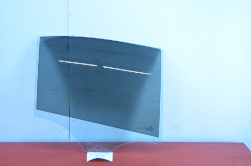 06-11 BMW E90 E91 3 SERIES REAR RIGHT PASSENGER SIDE DOOR WINDOW GLASS OEM