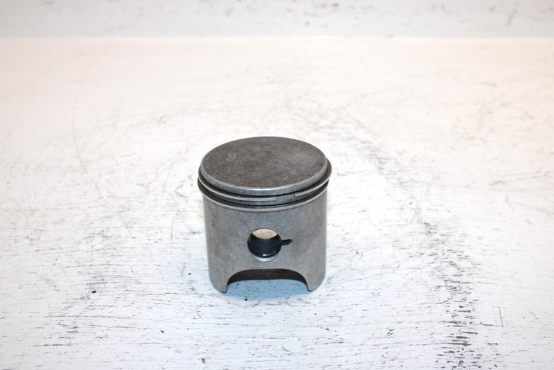 1998 Ski-doo Formula 500 Oem 69.39mm Piston 420887553 SS1