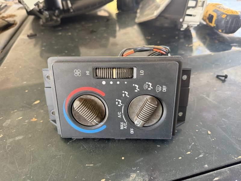 1995-1997 Chevy Gmc S-10 Blazer Jimmy HVAC A/C Heater Temp Climate Control Unit