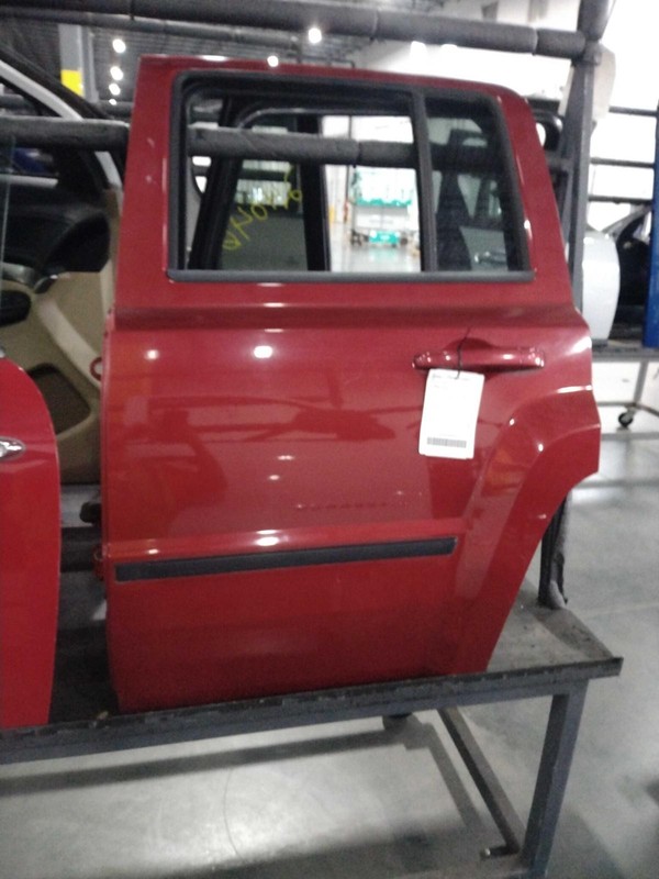 2010 Jeep Patriot Left Door Red Good Condition No Rust 4DR SUV