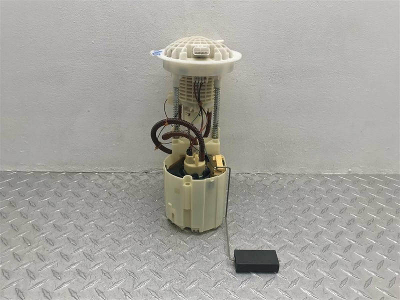 04-07 DURANGO FUEL PUMP OEM 323-01758