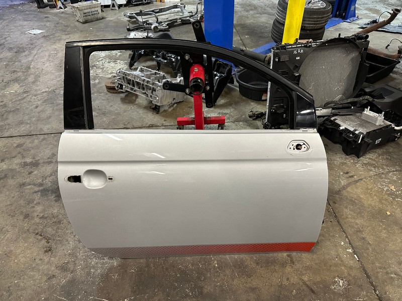 13-17 FIAT 500 FRONT RIGHT PASSENGER SIDE DOOR SHELL Argento PS2 OEM