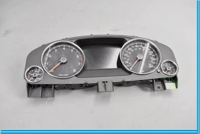11-12 Volkswagen VW Touareg Instrument Cluster Gauge Speedometer 7P6920980M OEM