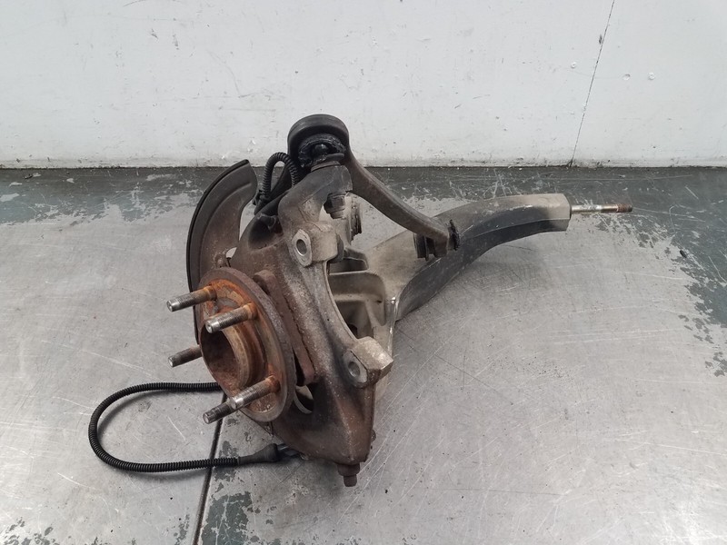 2004 03 04 Mercury Marauder Left Front Hub Knuckle Arms #1749 Y6