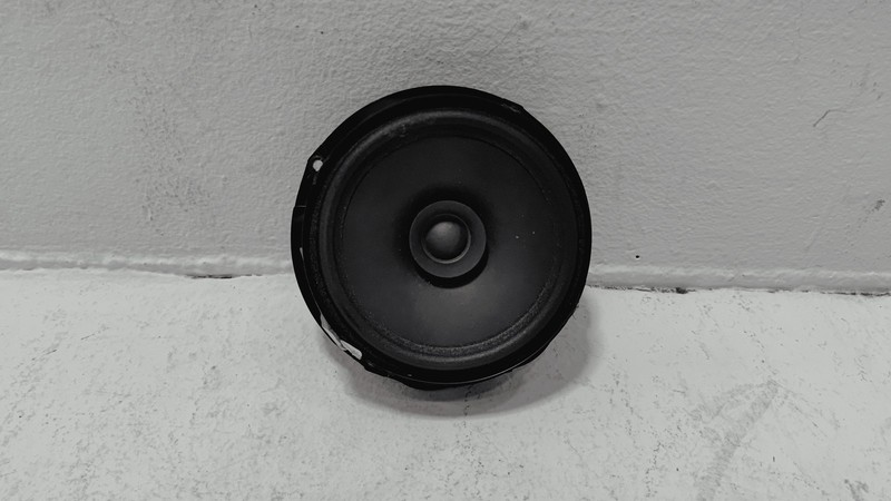 2018-2025 VOLKSWAGEN ATLAS REAR DOOR PANEL LEFT OR RIGHT AUDIO SOUND SPEAKER OEM