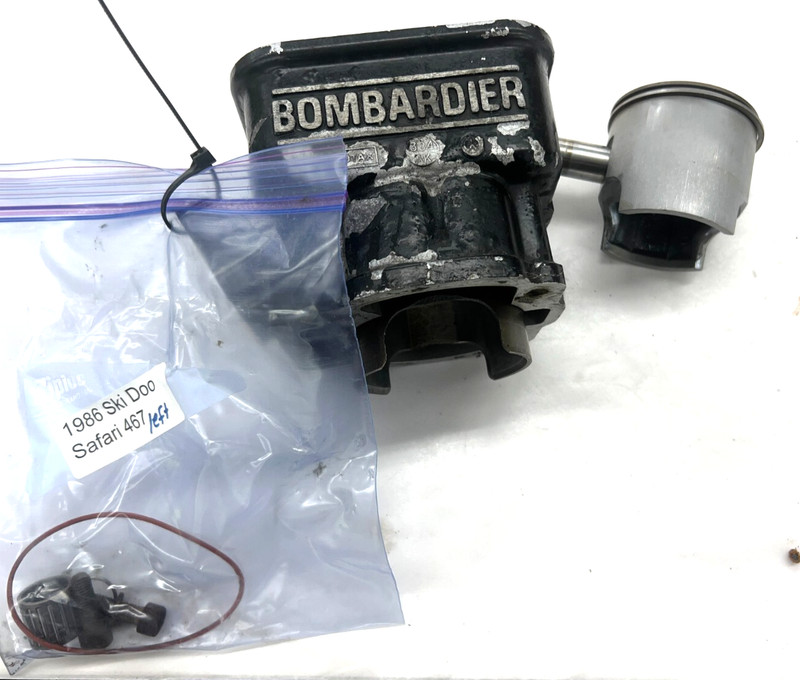 Ski Doo Formula SS Rotax 462 464 Snowmobile Engine Good Used Cylinder and Piston