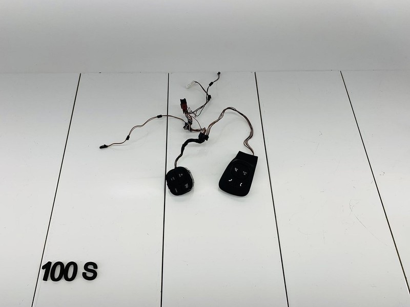14-17 FIAT 500L STEERING RING CRUISE CONTROL & HANDS FREE SWITCH BUTTON OEM