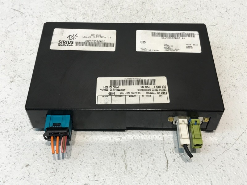 03-08 Mercedes R230 CLS500 Sirius Satellite Radio Receiver A2208201797 OEM