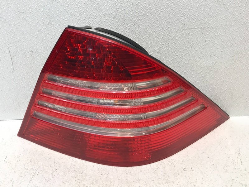 03-06 Mercedes W220 S430 Rear Right Side Taillight Tail Light Lamp OEM
