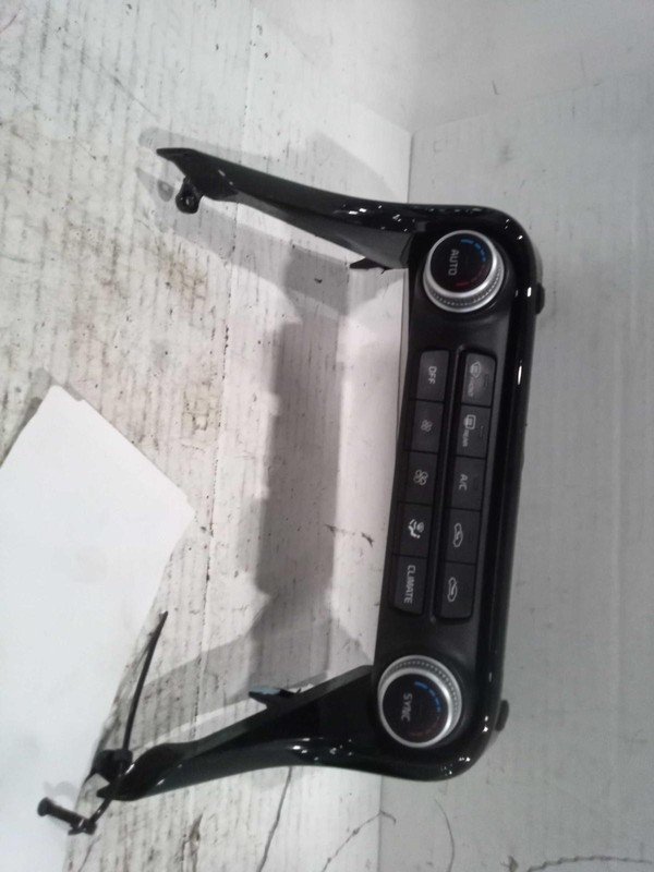 2018-2022 KIA Stinger A/C Selector Switch OEM 97250J5000 Black Used