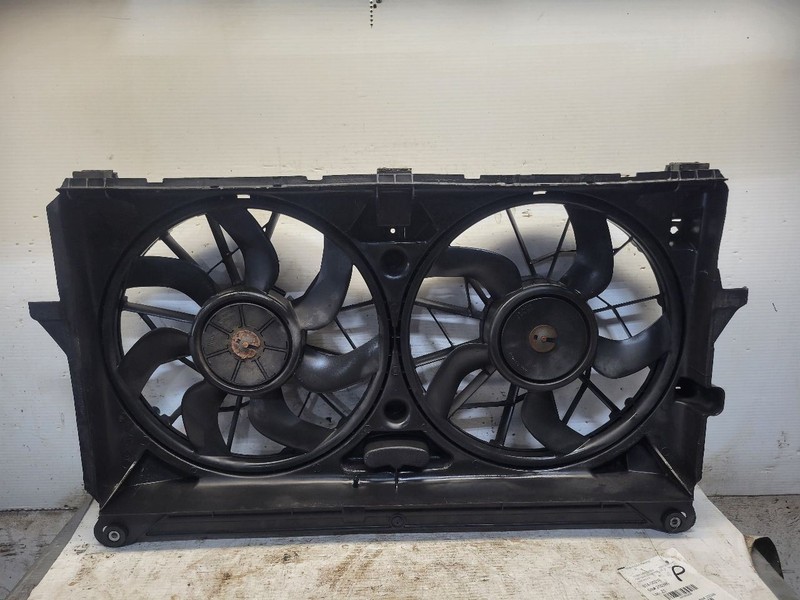 Radiator Fan Motor Assembly Dual Fan Fits 07-14 SUBURBAN 1500 1669696