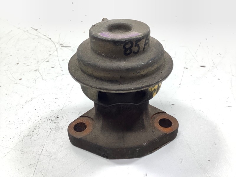 84-85 Honda Accord EGR Valve Assembly 18710-PD2-691 OEM