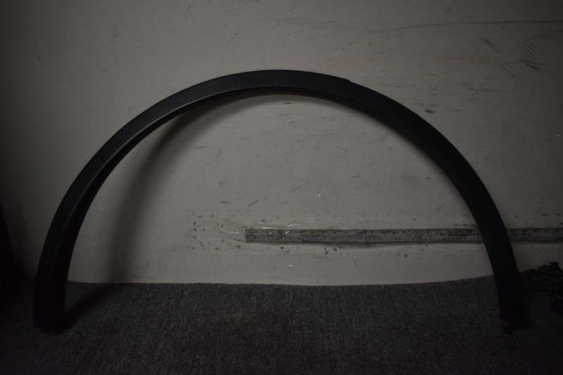 2020-2021 TESLA MODEL Y FENDER FLARE RIGHT SIDE FACTORY OEM