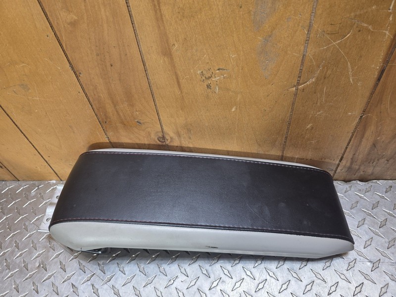 2012-2013 Chevrolet Equinox Armrest Console Black Gray Oem Tested
