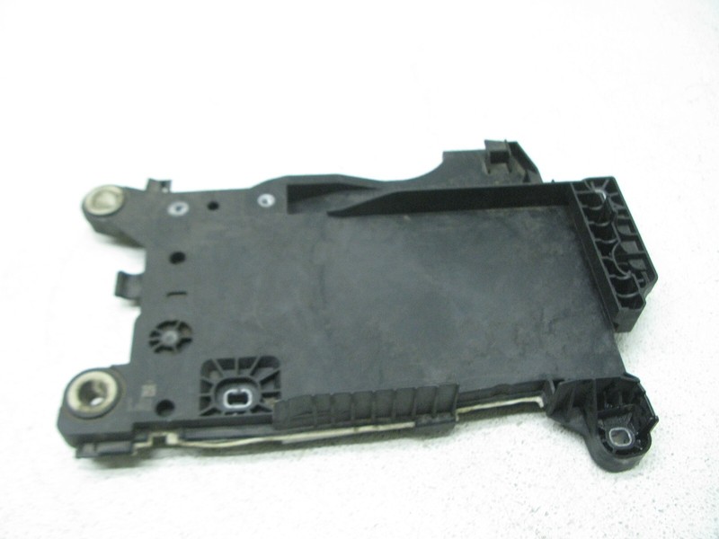 16-19 BMW F48 X1 LOWER BATTERY TRAY PAD HOLDER BOX BRACKET SUPPORT OEM 122722D