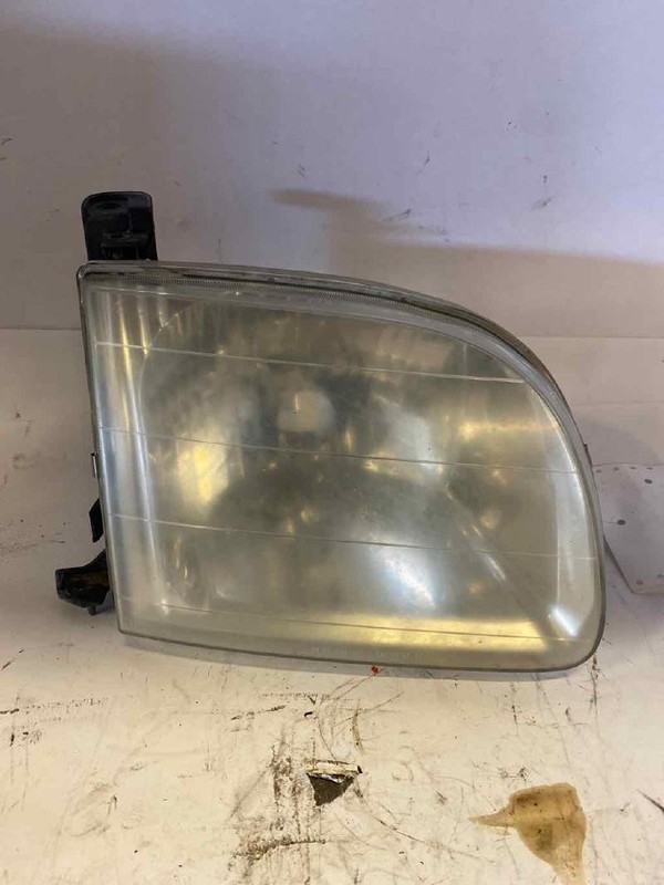 Headlamp Assembly TOYOTA TUNDRA Right 00 01 02 03 04
