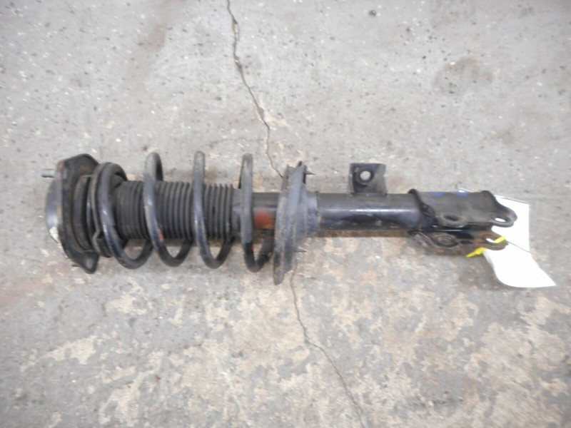 11-13 Hyundai Elantra Front Passenger Right Strut Assembly OEM Sedan 1.8L