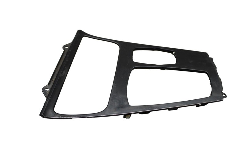 10-13 BMW F07 550i 535i GT Front Center Console Trim Bezel Black 9142165 Oem