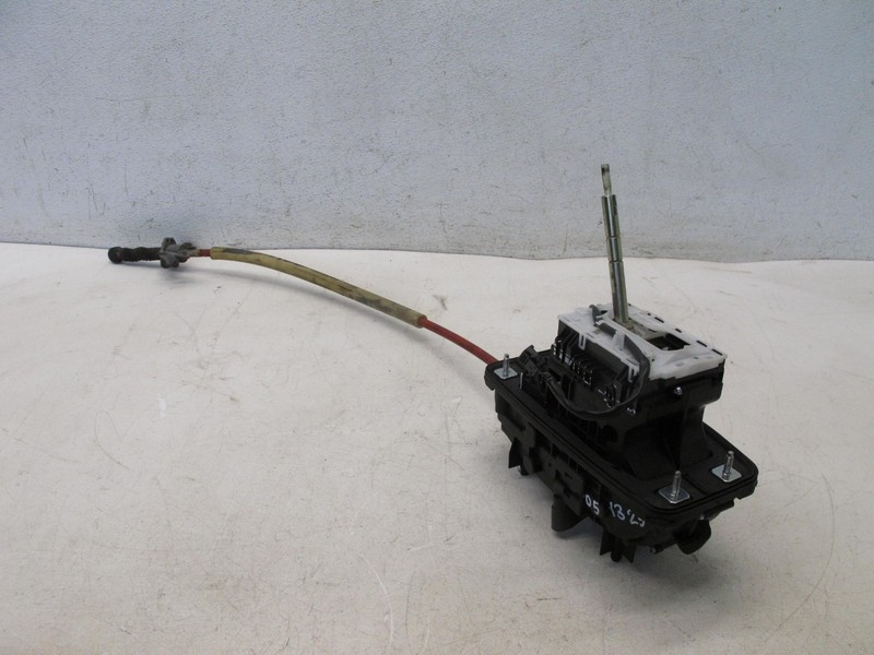 13-16 AUDI B8 A4 QUATTRO AUTOMATIC FLOOR SHIFTER GEAR SELECTOR OEM 051325