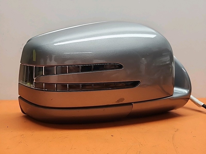 1648106419 | 11 12 Mercedes GL350 GL450Passenger Mirror Gray OEM RH Blind Spot