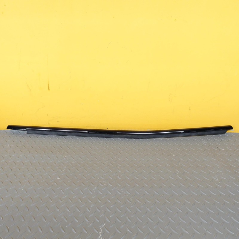 2024-2026 BMW X2 U10 REAR LEFT SIDE DOOR BELT MOLDING OEM 5A2FC51 20327310