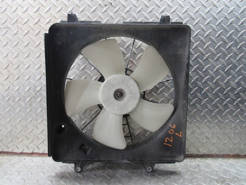 2006-2011 HONDA CIVIC 1,8L LEFT DRIVER RADIATOR COOLING FAN ASSEMBLY