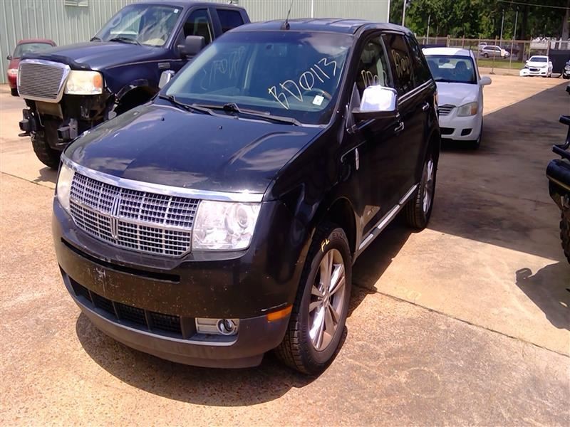Tail Light Center Lid Mounted Fits 07-10 MKX 572051