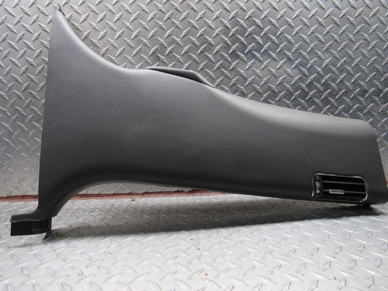 12 HYUNDAI GENESIS SDN RIGHT PASSENGER LOWER B PILLAR TRIM PANEL W/ DUCT VENT