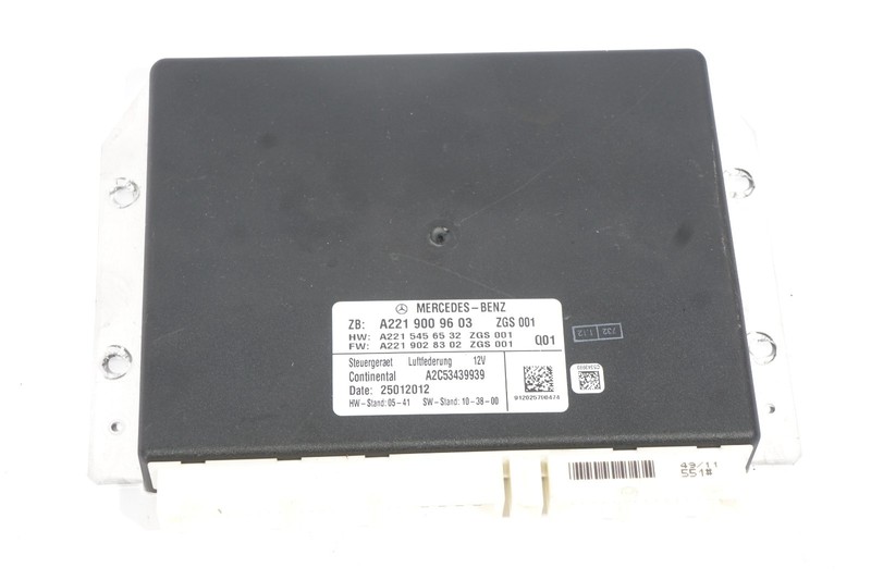 2011 - 2013 Mercedes Benz S550 W221 Airmatic Air Suspension Control Module OEM