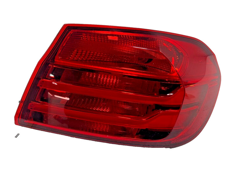 BMW 430I XDRIVE 2017 REAR RIGHT PASSENGER SIDE OUTER TAIL LIGHT LAMP OEM 1PCS