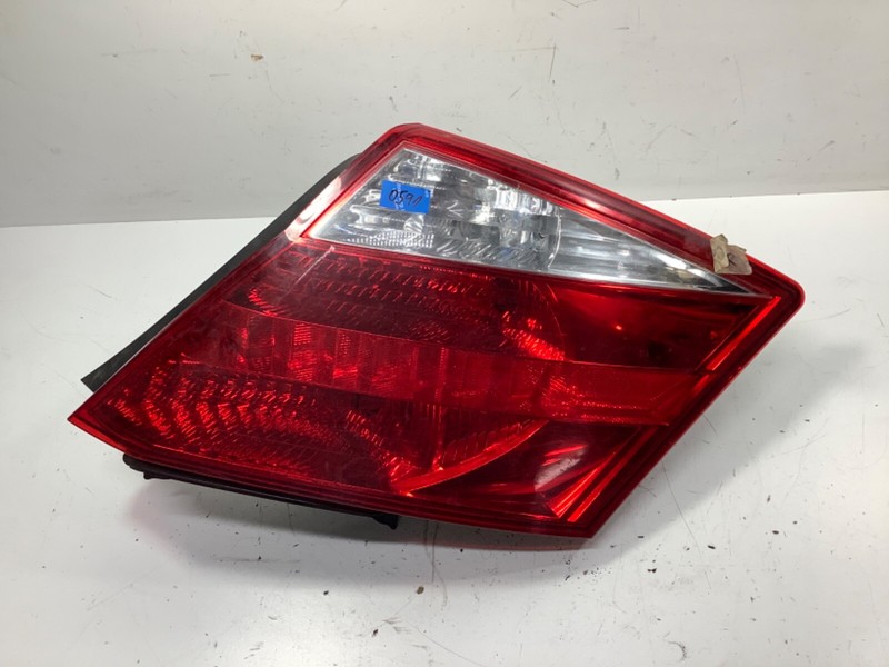 08-010 Honda Accord 2DR Right Tail Light Assembly 33500-TE0-A01 OEM
