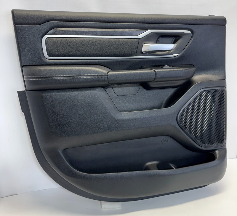 ✅ 2019-2025 RAM 1500 CREW CAB BIG HORN REAR DOOR TRIM PANEL LEFT DRIVER SIDE OEM