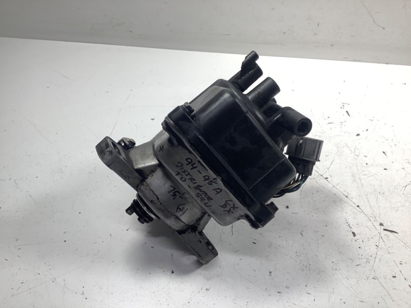 94-95 Honda Accord LX DX Distributor TD-59U OEM