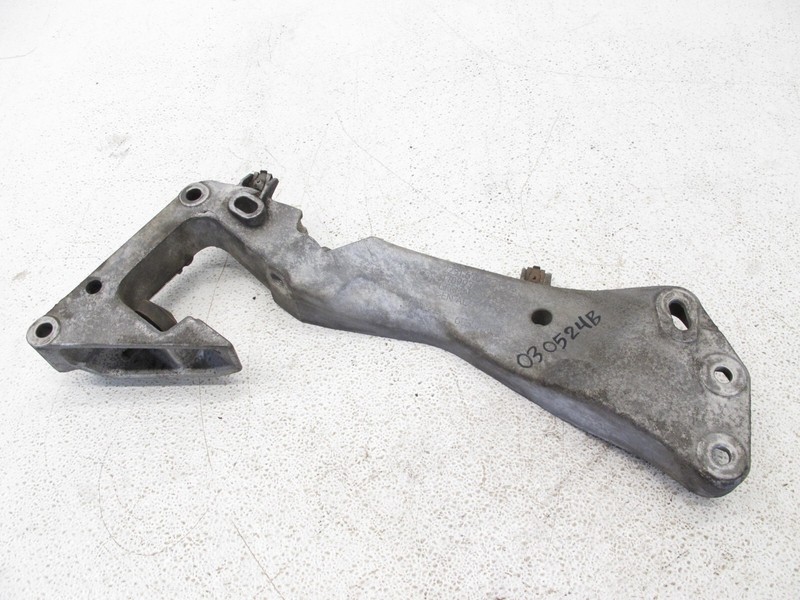 06-21 BMW F30 328i 2 3 4 5 xDRIVE TRANSMISSION CROSSMEMBER SUPPORT BRACKET 03052