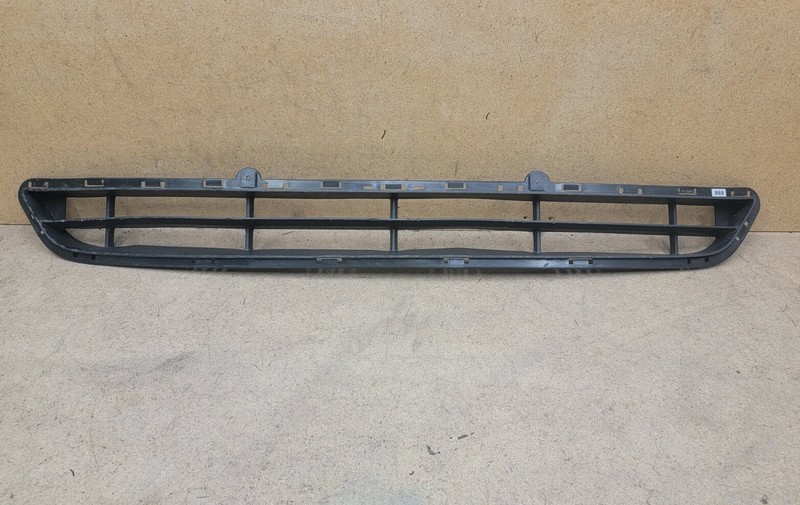 2013 - 2016 HYUNDAI SANTA FE SPORT Front Bumper Lower Grille OEM*