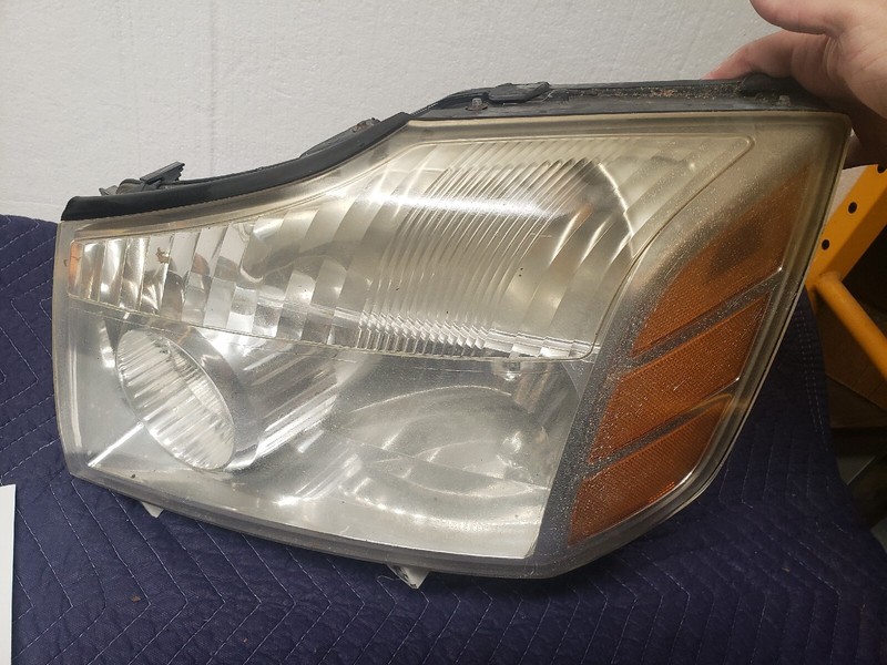 Headlight Left Driver Side Assembly Fits Nissan Armada Titan 2004-2007