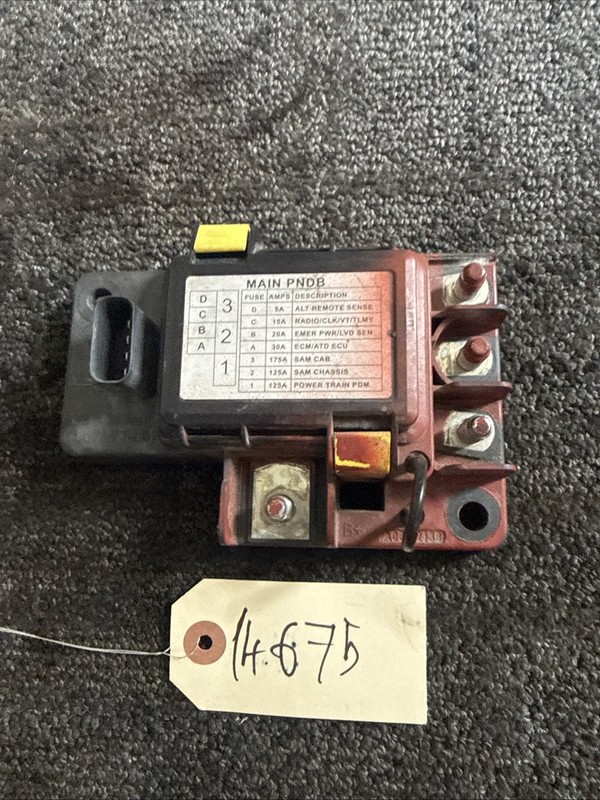 Freightliner Cascadia Fuse Junction Box Module- P/N A06-72138-012
