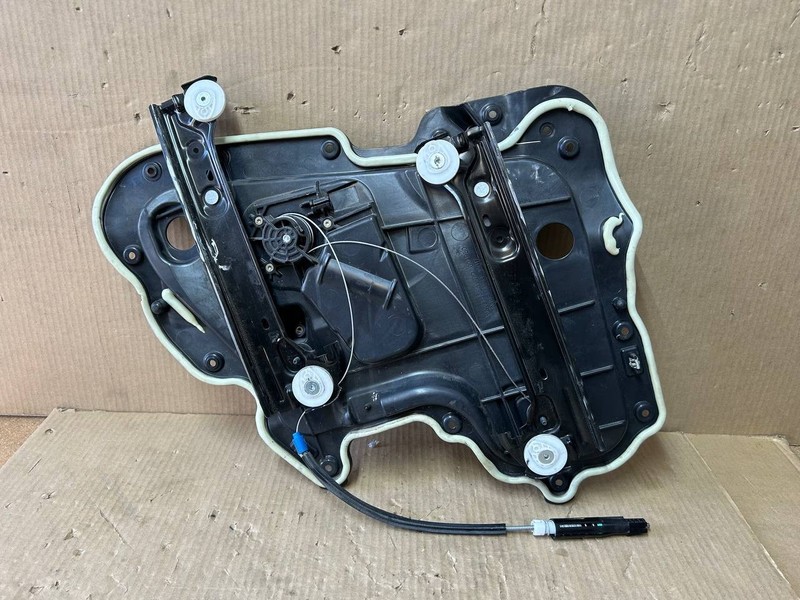 ✅17-23 Tesla Model 3 Rear Right Passenger Window Regulator 1096623-06-F