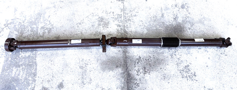 ✅ 14-19 RAM 1500 Diesel 3.0 2WD CREW CAB OEM 2PC REAR DRIVE SHAFT 97k Driveshaft