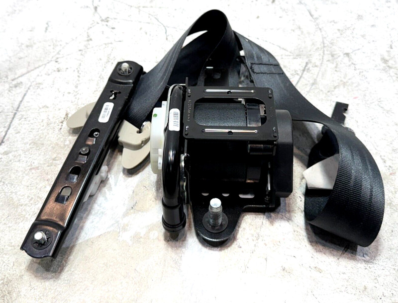 2018-2020 Honda Accord Front Right Passenger Side Seat Belt Retractor OEM