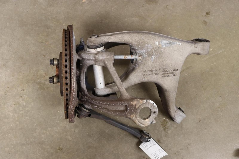 2015-2018 PORSCHE MACAN AWD REAR LEFT SPINDLE KNUCKLE HUB W/ CONTROL ARMS OEM