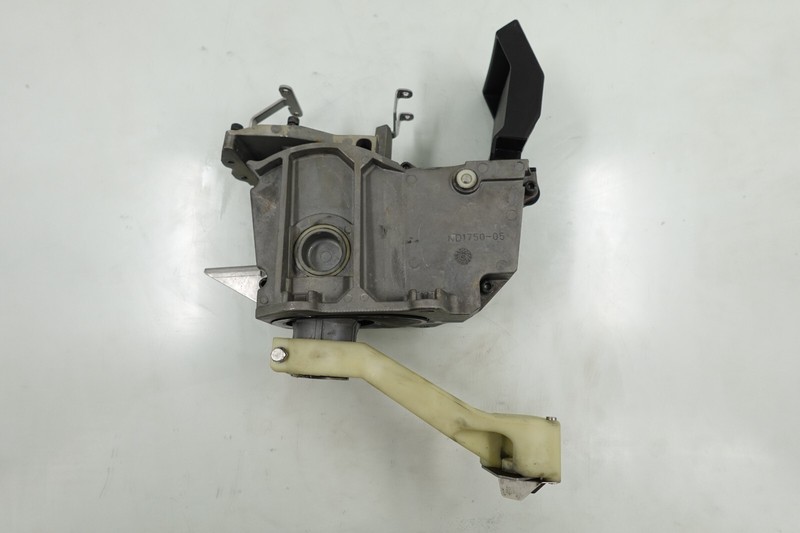 2008-2011 Yamaha FX HO 1100 OEM Steering Column Housing F1W-61400-00-00