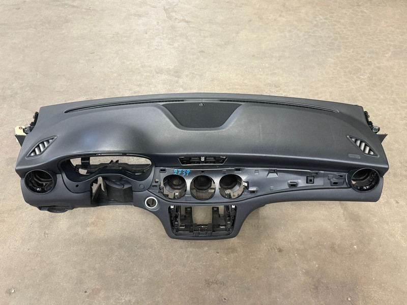 ⭐2014-2019 MERCEDES CLA250 DASHBOARD INSTRUMENT PANEL COVER SHELL OEM LOT2739