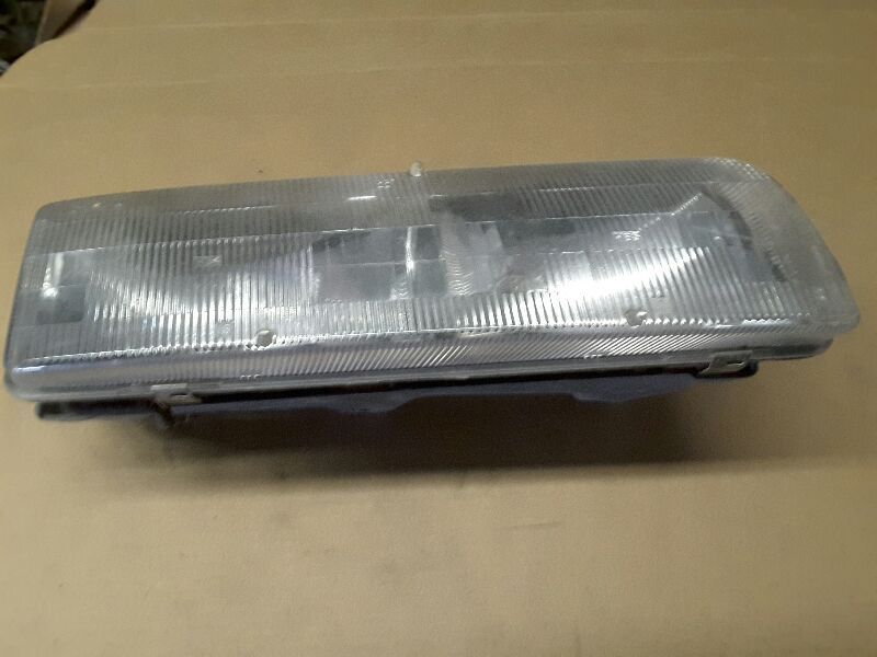 90 91 92 93 94 95 96 BERETTA R. HEADLIGHT 58215