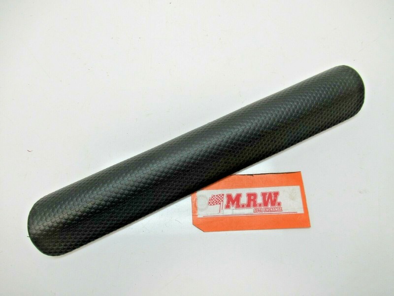 DOOR PANEL ARM REST GRIP COVER CAP RIGHT PASSENGER for 00 01 02 03-05 MR2 SPYDER