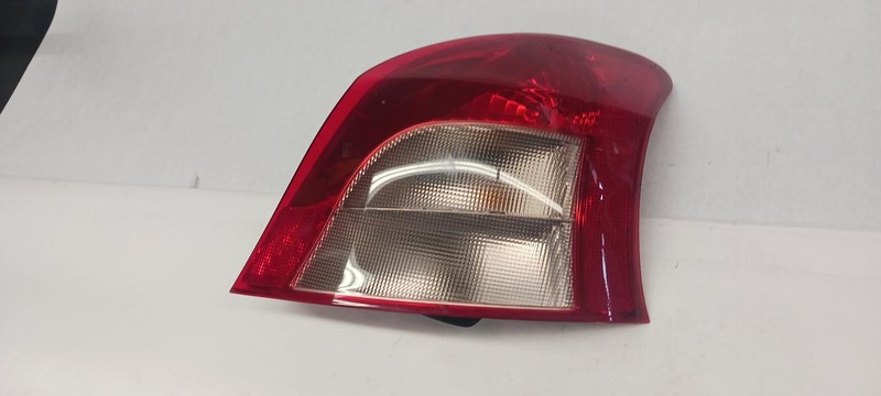 06-'08 TOYOTA YARIS Hatchback Right passenger Taillight OEM Guaranteed!