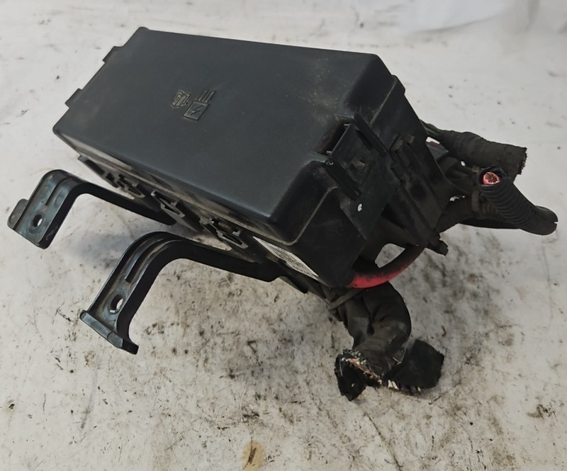 2010-12 Ford Fusion Sport Engine Fuse Box 3.5L AE5T-14290-G OEM relay