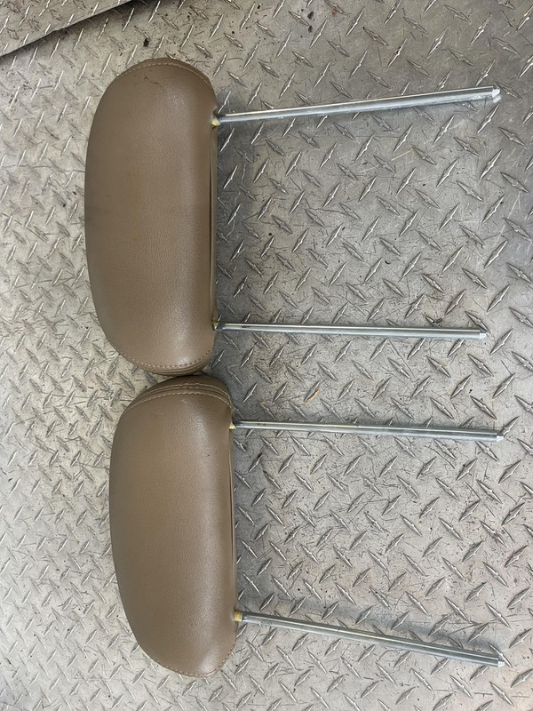 1999-2007 Chevrolet Silverado Rear Headrest Oak Leather Oem Tested