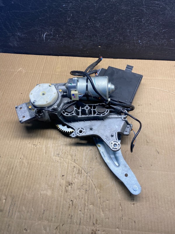 2009 2017 Acadia Enclave Escalade Suburban Liftgate Door Module Motor AD4911 DG